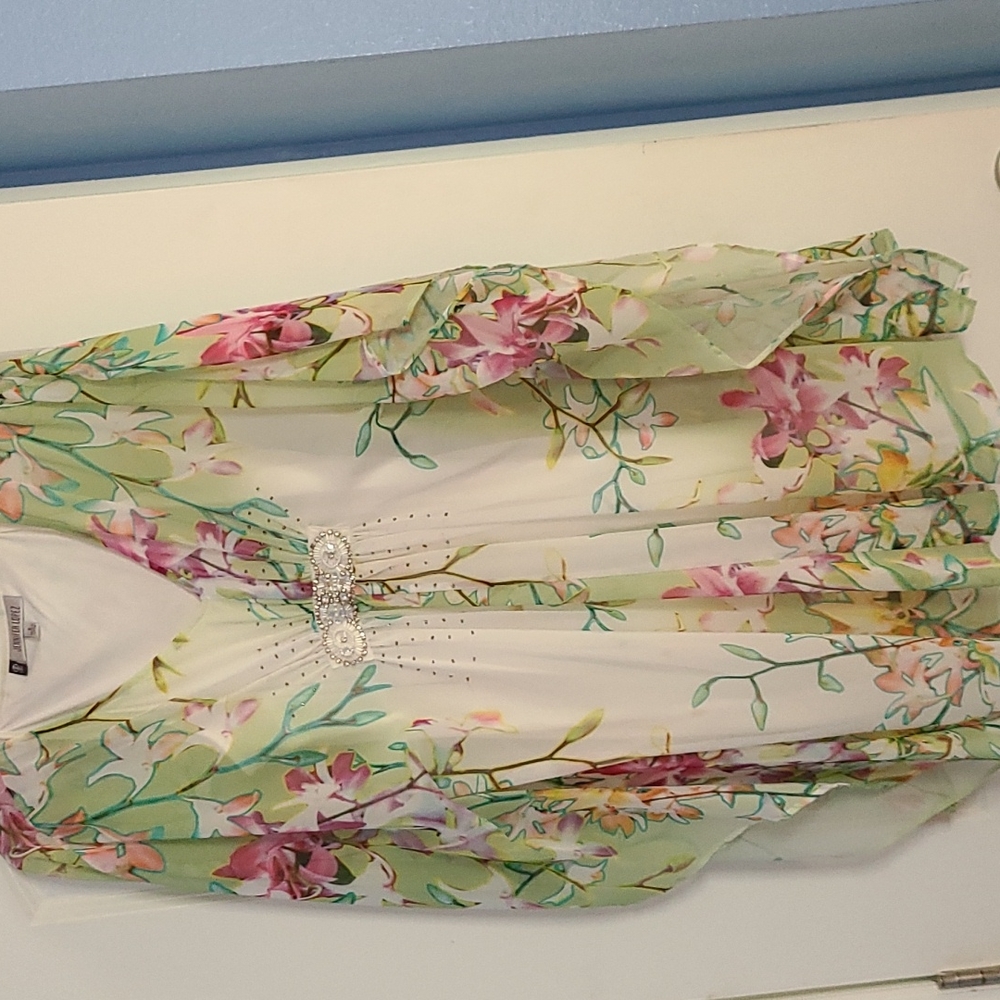 Sheer chiffon dress w/winged sleeves